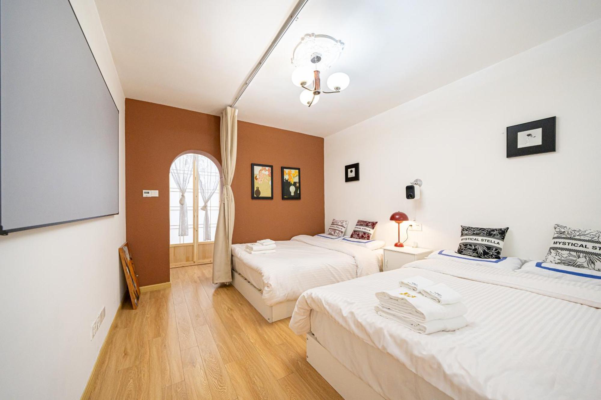 Apartment 上海小胖纸民宿-南京西路3店-桃之夭夭 Shanghai