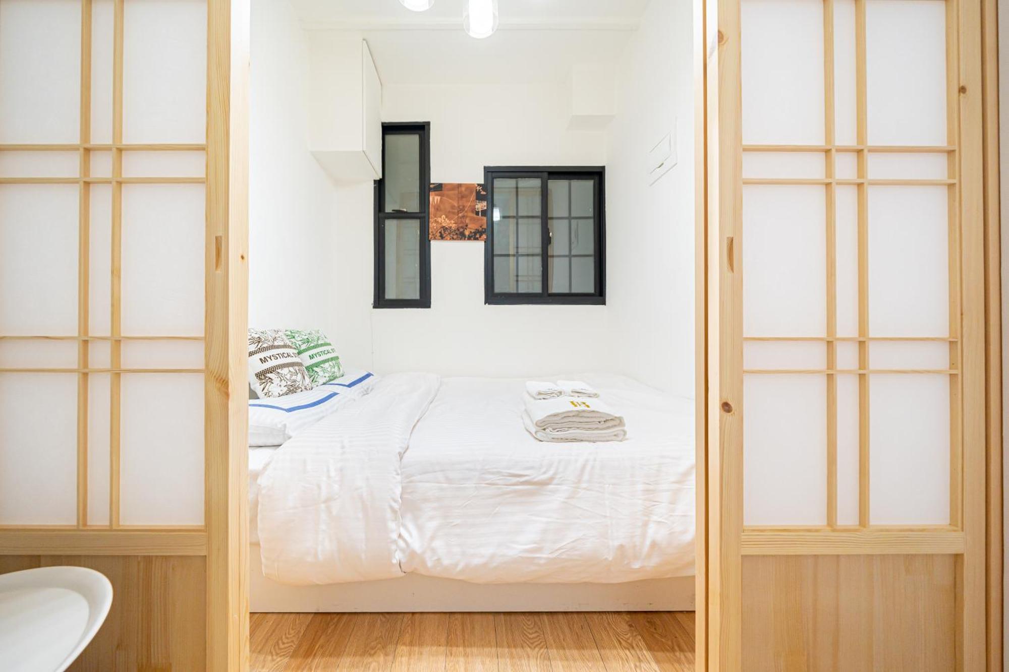 上海小胖纸民宿-南京西路3店-桃之夭夭 Appartement