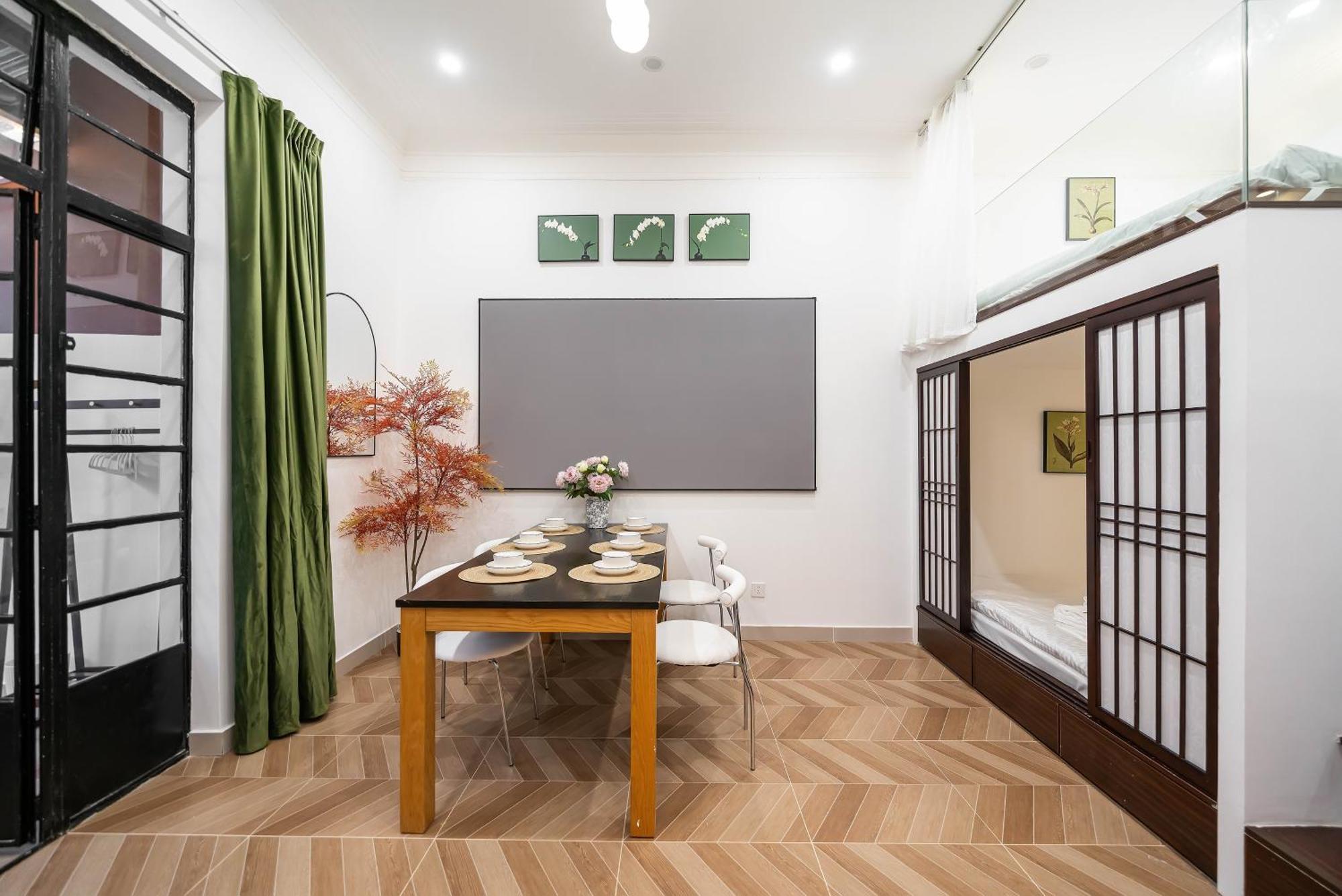 上海小胖纸民宿-南京西路3店-桃之夭夭 Appartement